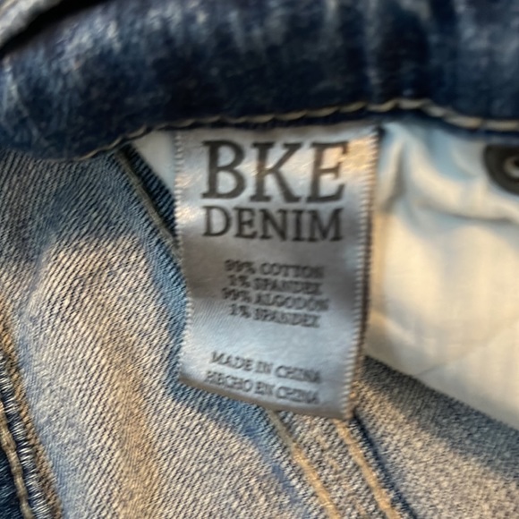 Women’s BKE Buckle Alec Straight Legged mid ride Jeans 26R X 29L - Picture 4 of 7